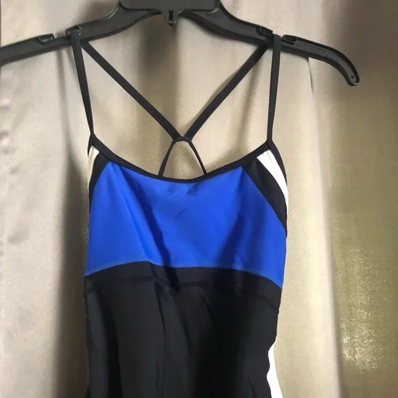 Nike One Piece Color Block Logo Swimsuit - Picture 4 of 9